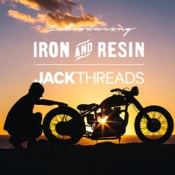 Iron and Resin Button Up - Picture 3 of 6